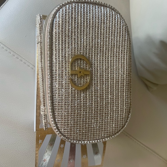 New Dior Gold Metallic Woven Cosmetic Case - Picture 7 of 8